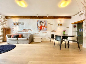 Old Town Lai street apartment with private parking, Tallinn